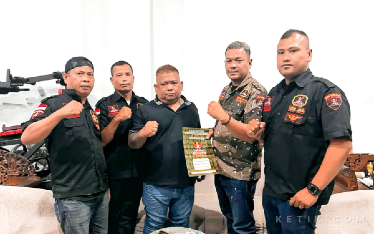 Thumbnail Berita - Jabat Ketua GRIB Jaya Labuhanbatu, Ahmad Putra Lubis Siap Bersosial dan Kembangkan Sayap