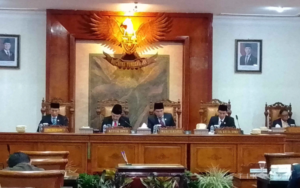 Thumbnail Berita - Paripurna DPRD Tulungagung Tetapkan Pertanggungjawaban APBD 2025, SILPA Rp477 Miliar Jadi Sorotan
