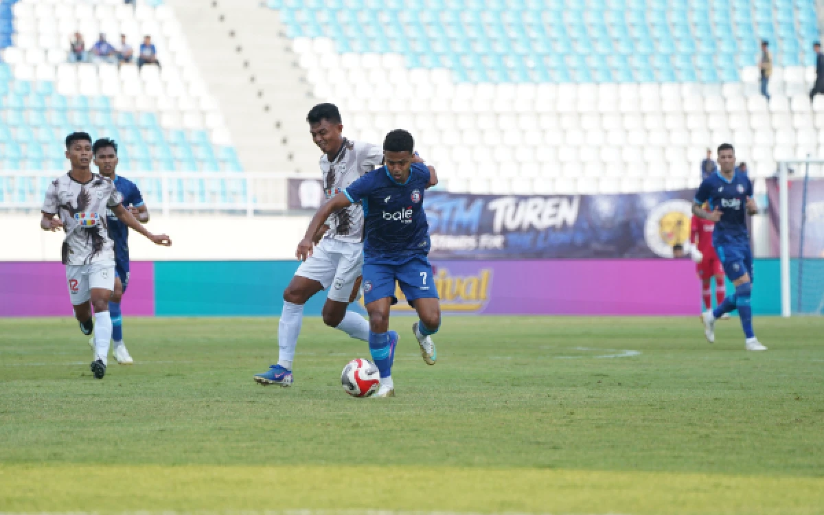 Thumbnail Berita - Digelar Tertutup, Arema FC Gelar Latihan Bersama Lawan Deltras Sidoarjo