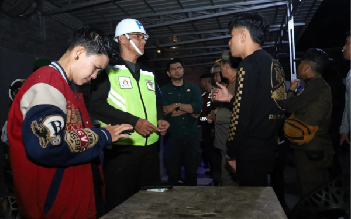 Thumbnail Berita - Satpol PP Sumut dan Asahan Gelar Patroli Gabungan, Sasar Tempat Hiburan untuk Cegah Narkoba dan Kenakalan Remaja