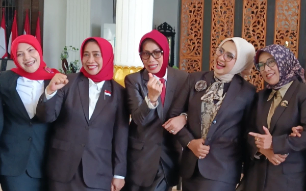 Thumbnail Berita - Sekda Fenny Dirotasi ke Asisten, Bupati Subandi: Tidak Ada Istilah Senang atau Tidak Senang
