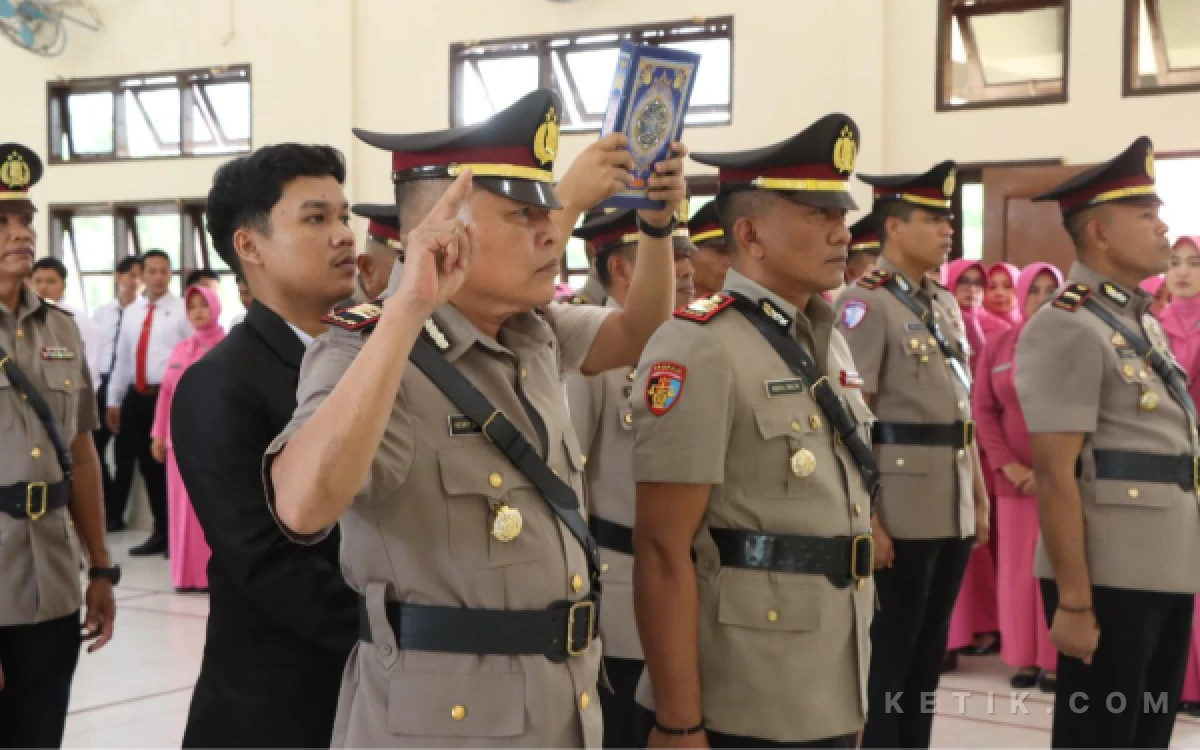 Thumbnail Berita - Kapolres Aceh Singkil Rotasi Sejumlah Pejabat Strategis, Kasat hingga Kapolsek Berganti