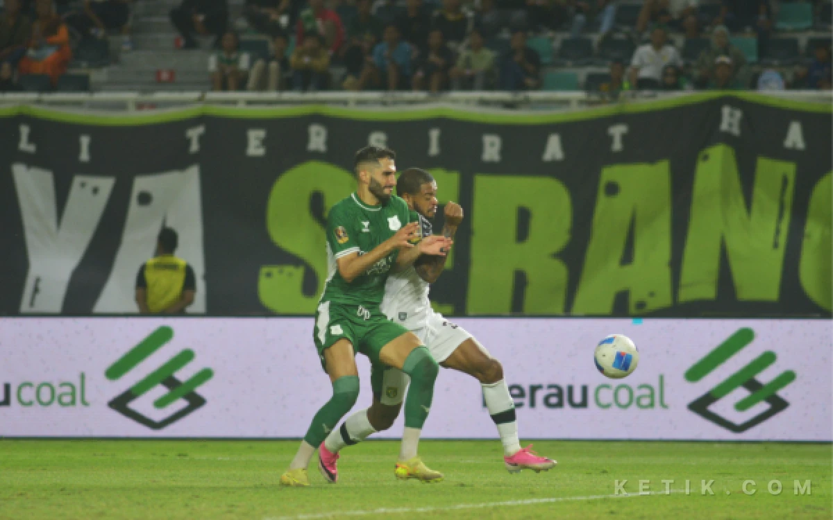 Thumbnail Berita - Persebaya Tekuk PSMS 1-0, Bajul Ijo Melaju ke Semifinal Piala Presiden Elite 2026