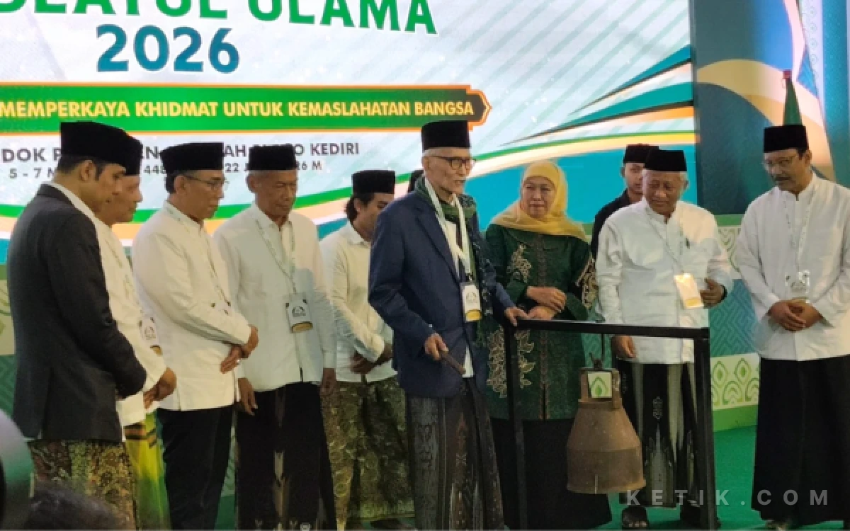 Thumbnail Berita - Munas dan Konbes NU 2026 di Ploso Kediri Resmi Dibuka, Gus Yahya Serukan Persatuan