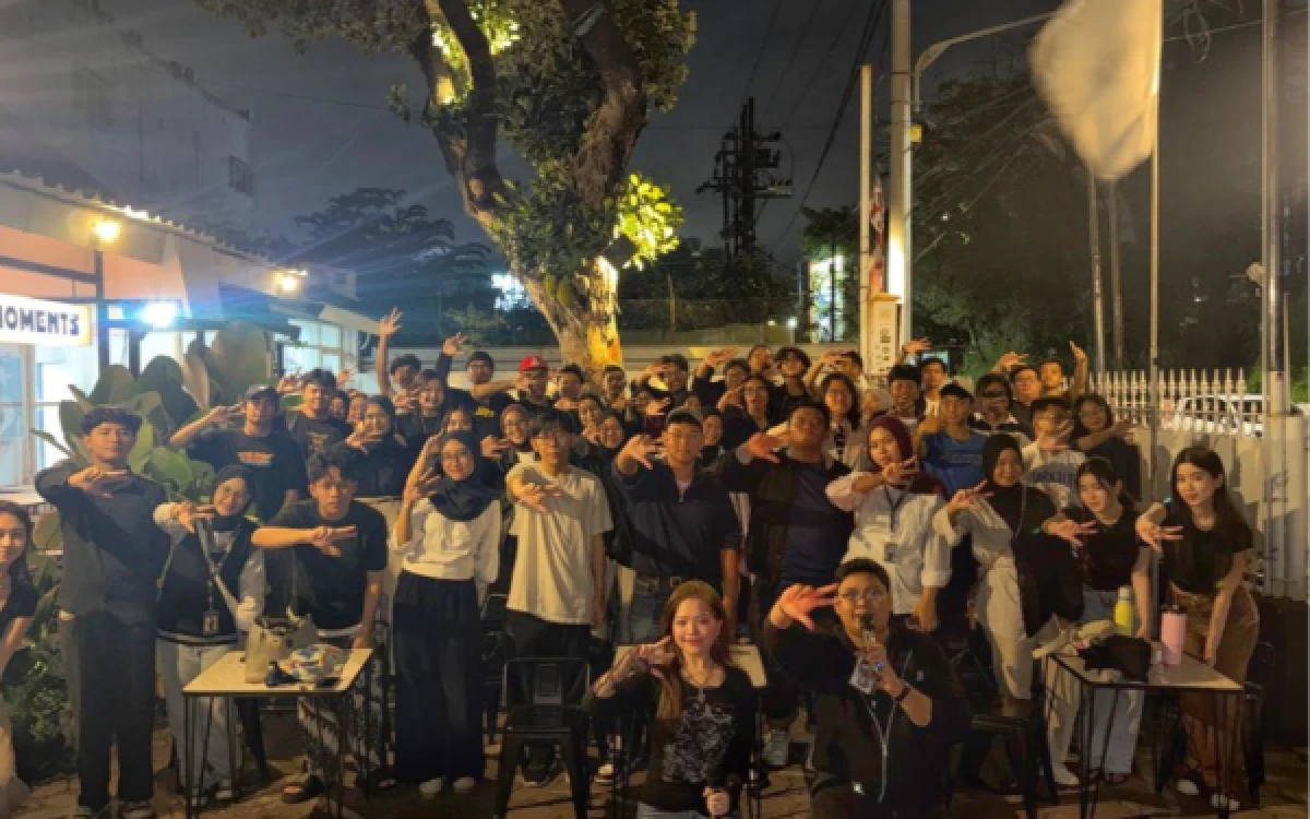 Thumbnail Berita - Pemanasan Jelang 5th CFF 2026, Ratusan Pecinta Film Surabaya Tukar Ide di Nyabar Universitas Ciputra