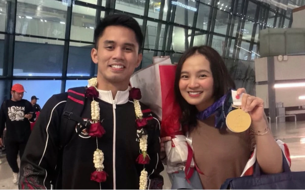 Thumbnail Berita - Bikin Haru! Istri Atlet Bulu Tangkis Amry Syahnawi Ungkap Perjuangan Sang Suami