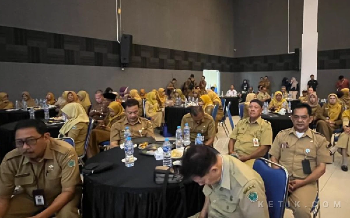 Foto Ilustrasi ASN di Kota Malang yang akan pensiun hingga akhir tahun 2026. (Foto: Lutfia/Ketik.com)