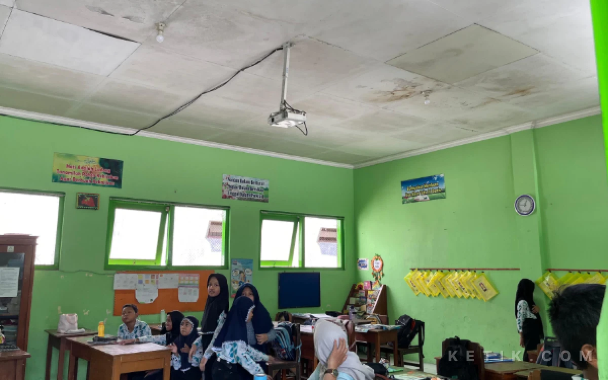 Thumbnail Berita - Anggaran Disdikbud Bertambah Rp27,9 Miliar, DPRD Kota Malang Dorong Perbaikan Sarpras Sekolah