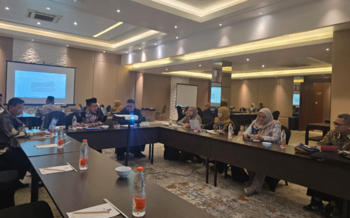 Foto Parallel session untuk membahas artikel ilmiah yang nantinya akan dipublikasikan pada jurnal bereputasi terindeks Scopus maupun SINTA. (Foto: Istimewa)