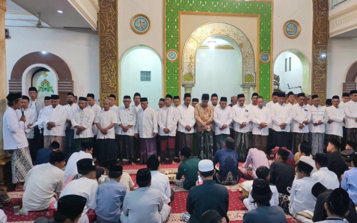 Thumbnail Berita - Pengurus Takmir Masjid Hidayatul Khoir Gasek Periode 2026-2030 Dilantik PCNU Kota Malang