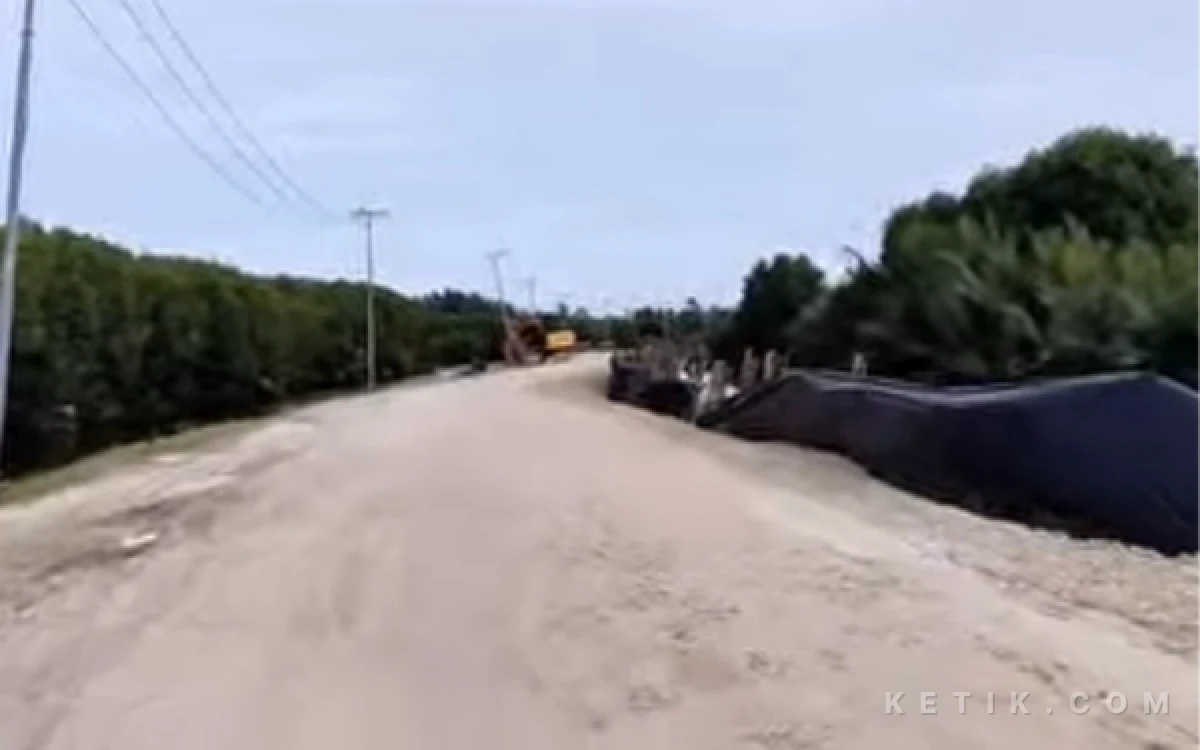 Thumbnail Berita - Apresiasi Pembangunan Jalan Kilangan - Kuala Baru, Yakini Mampu Dongkrak Ekonomi Warga Pesisir Aceh Singkil