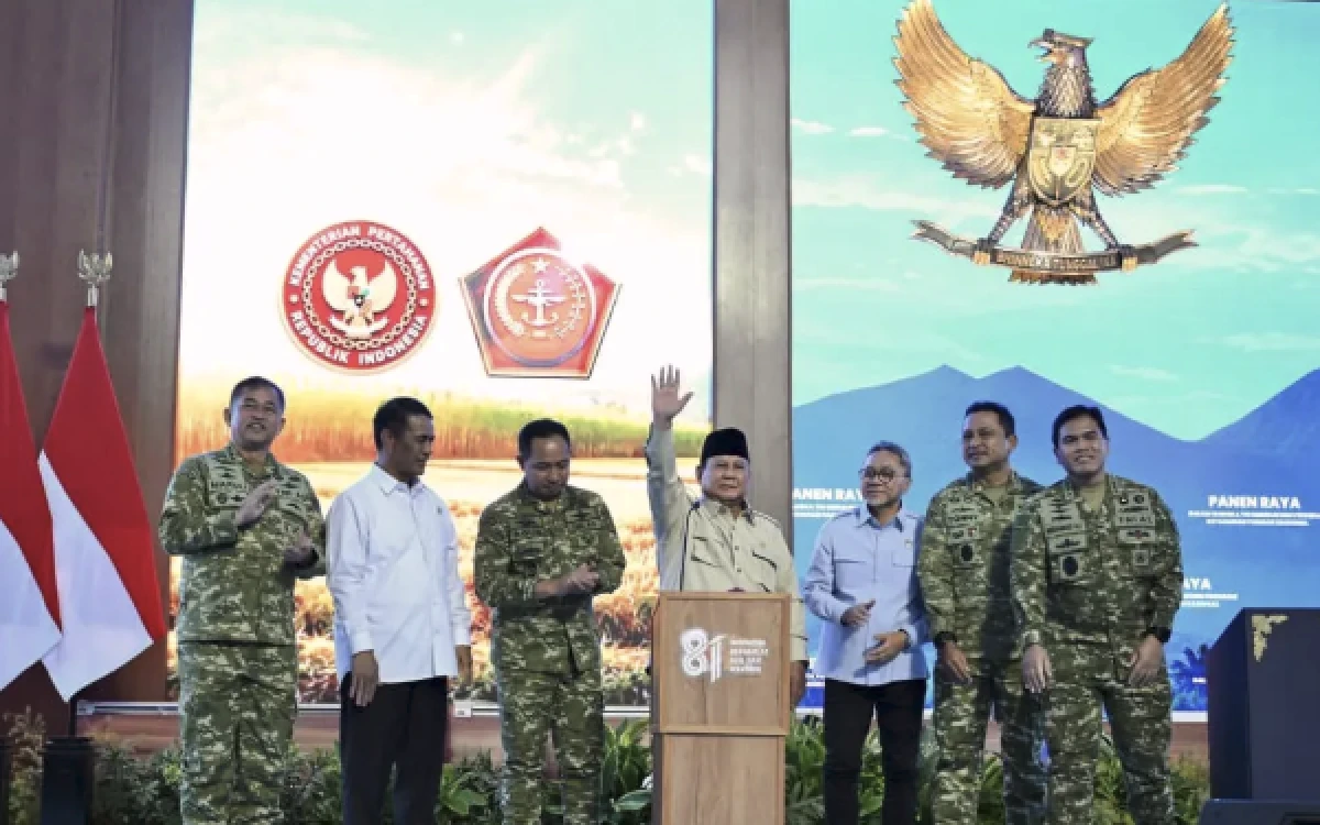 Thumbnail Berita - Prabowo Teken Perpres Kenaikan Tukin Prajurit TNI dan Pegawai Kemenhan