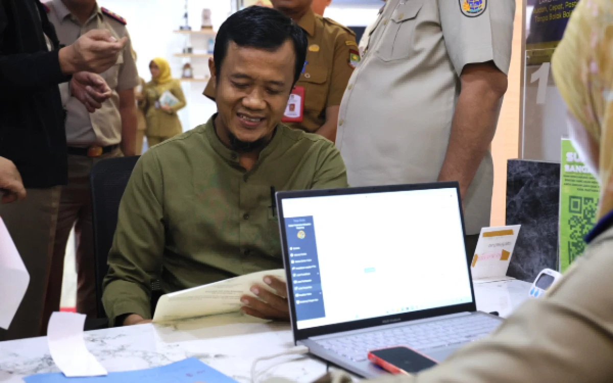 Thumbnail Perdana! Cuma Lima Menit, Warga Bisa Urus Roya dan Waris di Kantah Tangerang