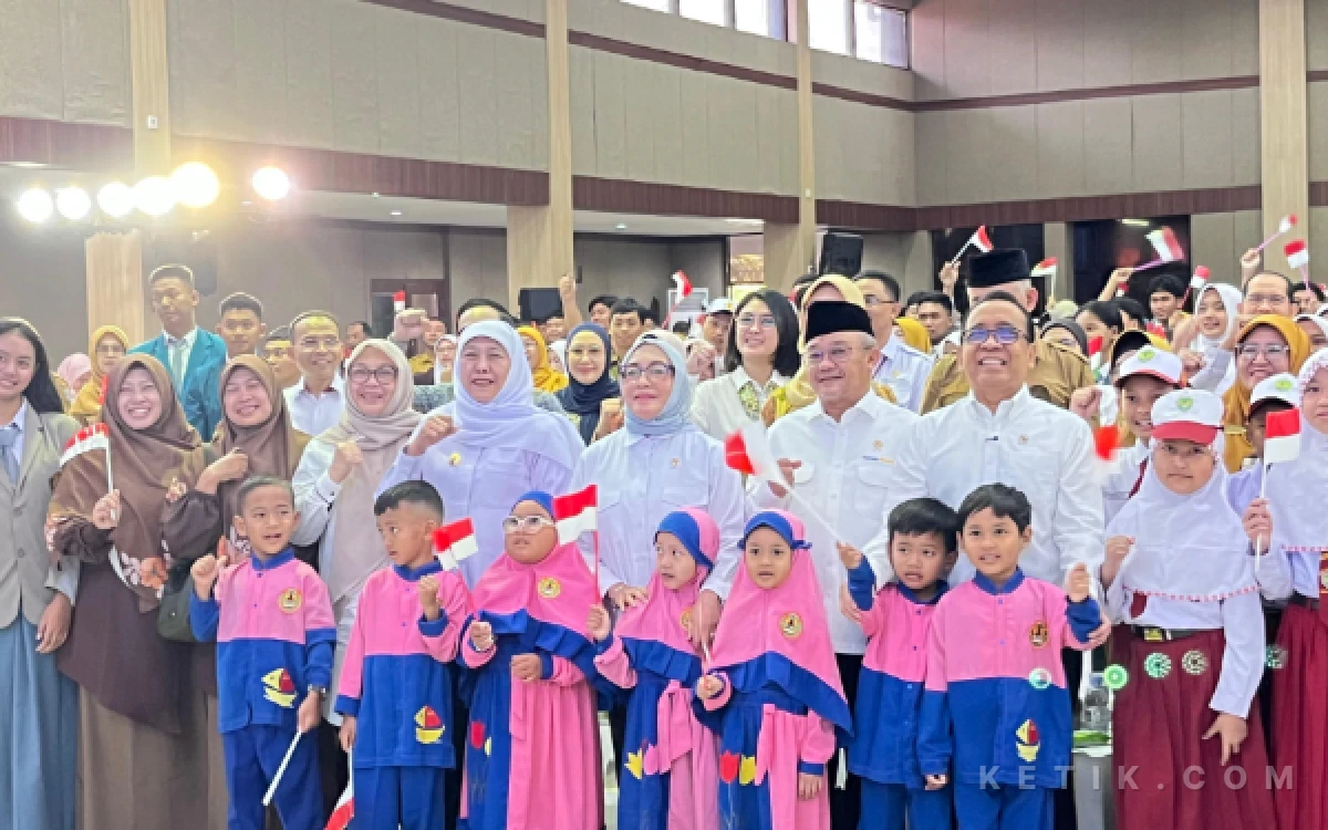 Thumbnail Berita - Pembukaan MPLS, Pemerintah Luncurkan Gerakan RANA di Malang untuk Perkuat Perlindungan Anak