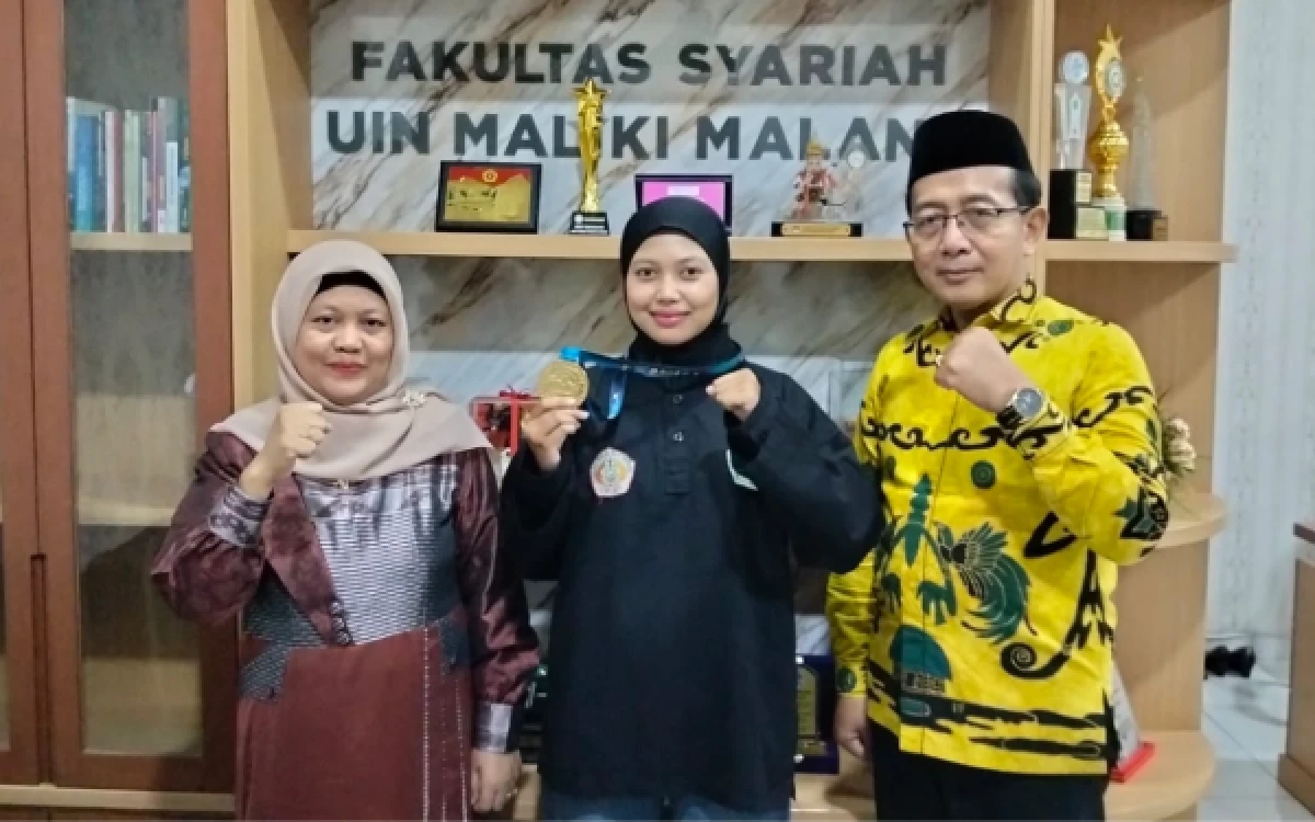 Thumbnail Berita - Mahasiswi Fakultas Syariah UIN Malang  Juarai  Kejuaraan Pencak Silat Batu Championship III 2026