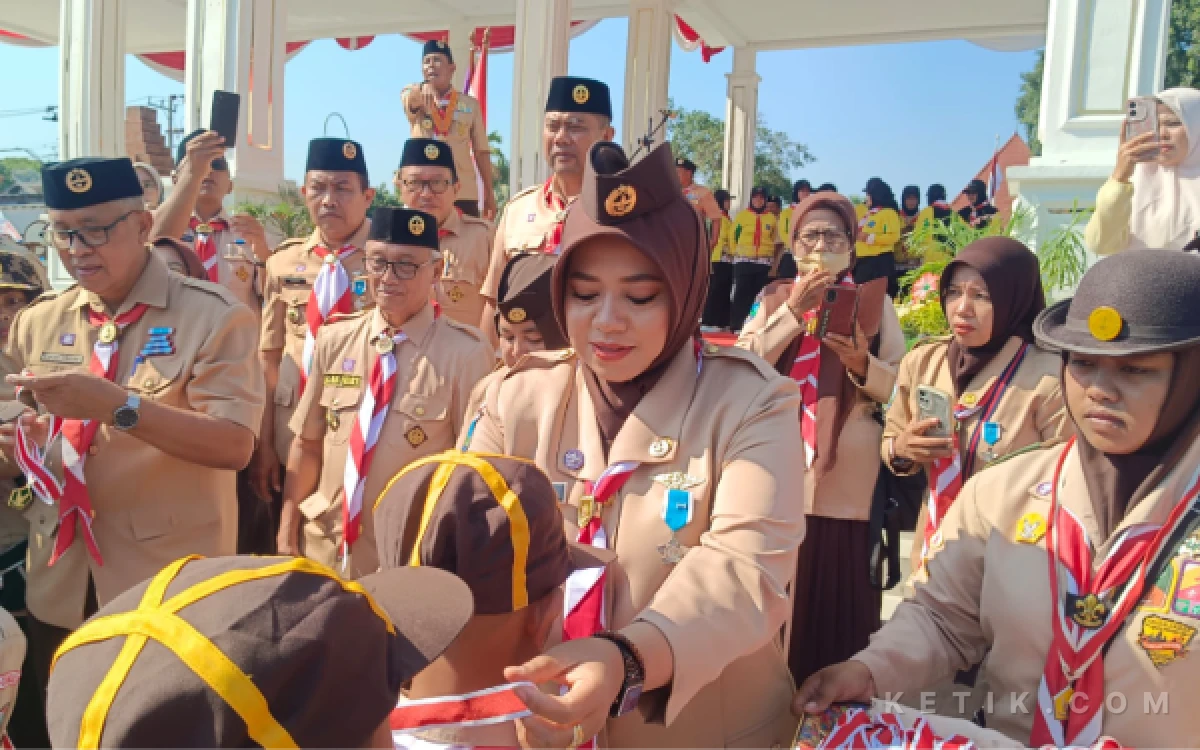 Thumbnail Berita - Ketua Kwarcab Situbondo Sambut Baik Wacana Pramuka Garuda Jadi Jalur Afirmasi Seleksi TNI dan Polri