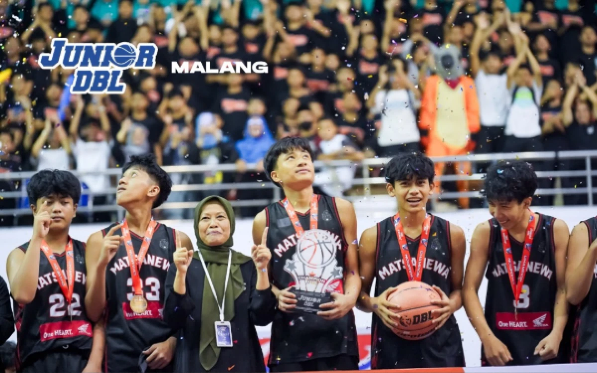 Thumbnail Berita - Rengkuh Gelar Juara Junior DBL 2026, Ini Daftar Skuad MTsN 1 Kota Malang