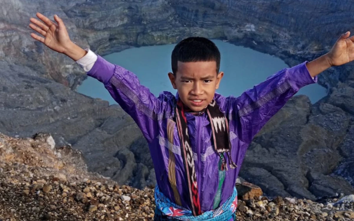 Thumbnail Berita - Pendaki Termuda dalam Misi Merah Putih di Gunung Dempo, Aqa Namanya