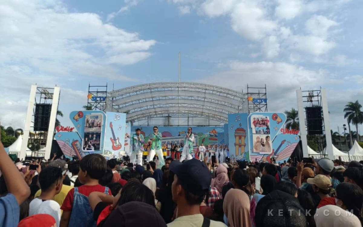 Thumbnail Berita - Karnaval SCTV 2026 Kembali Guncang Jember, Jadi Magnet Hiburan dan Penggerak Ekonomi Lokal