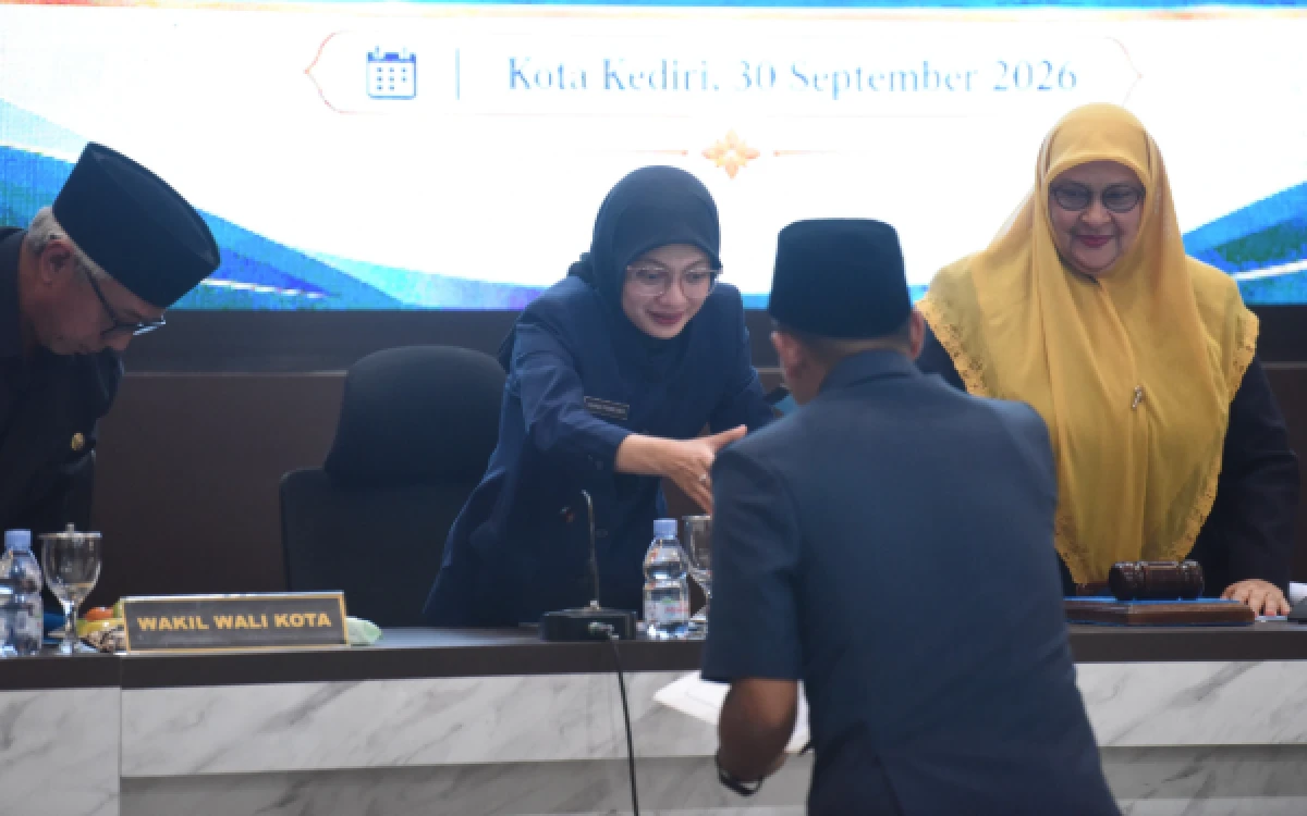 Thumbnail Berita - Perkuat Arah Pembangunan, Pemkot dan DPRD Kota Kediri Sepakati Raperda Perubahan APBD 2026