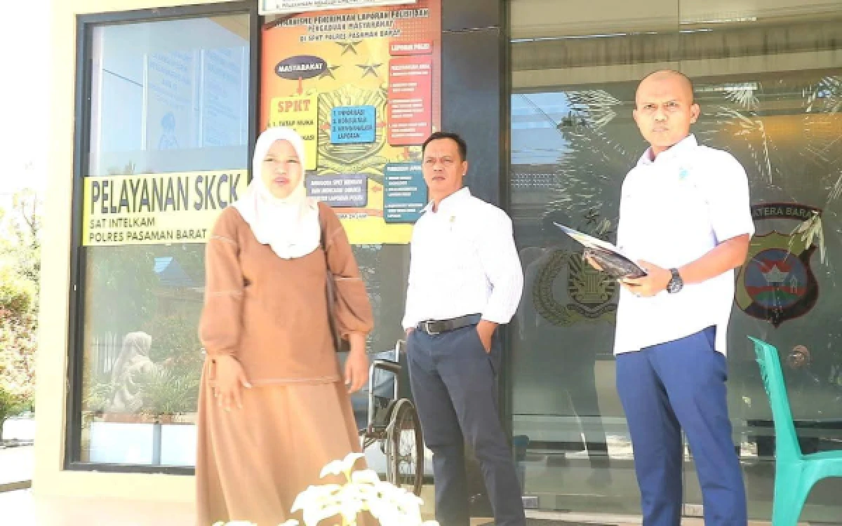 Thumbnail Berita - Bayi 8 Bulan Meninggal Usai Operasi, Keluarga Laporkan Dugaan Kelalaian Medis ke Polres Pasaman Barat