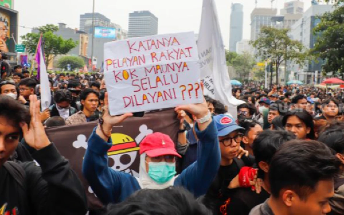 Thumbnail Berita - 61 Titik Demo Digelar di Jakarta Hari Ini, dari BEM UNJ hingga Gerakan Ojol Bersatu