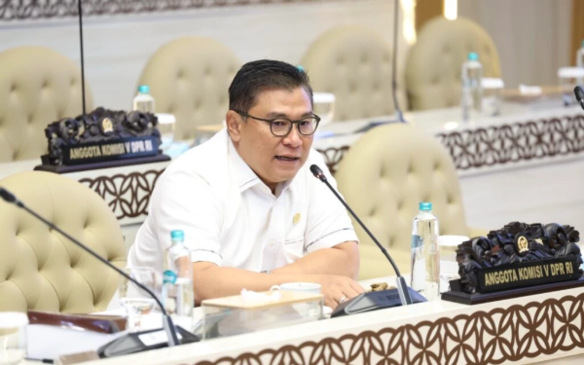 Thumbnail Berita - DPR Desak Kemenhub Usut Tuntas Tenggelamnya Kapal Virgo Transport 8