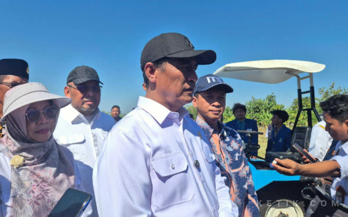 Thumbnail Berita - Mentan RI Amran Sulaiman Tegaskan Stok Pangan Aman, Siap Hadapi Musim Kemarau 2026