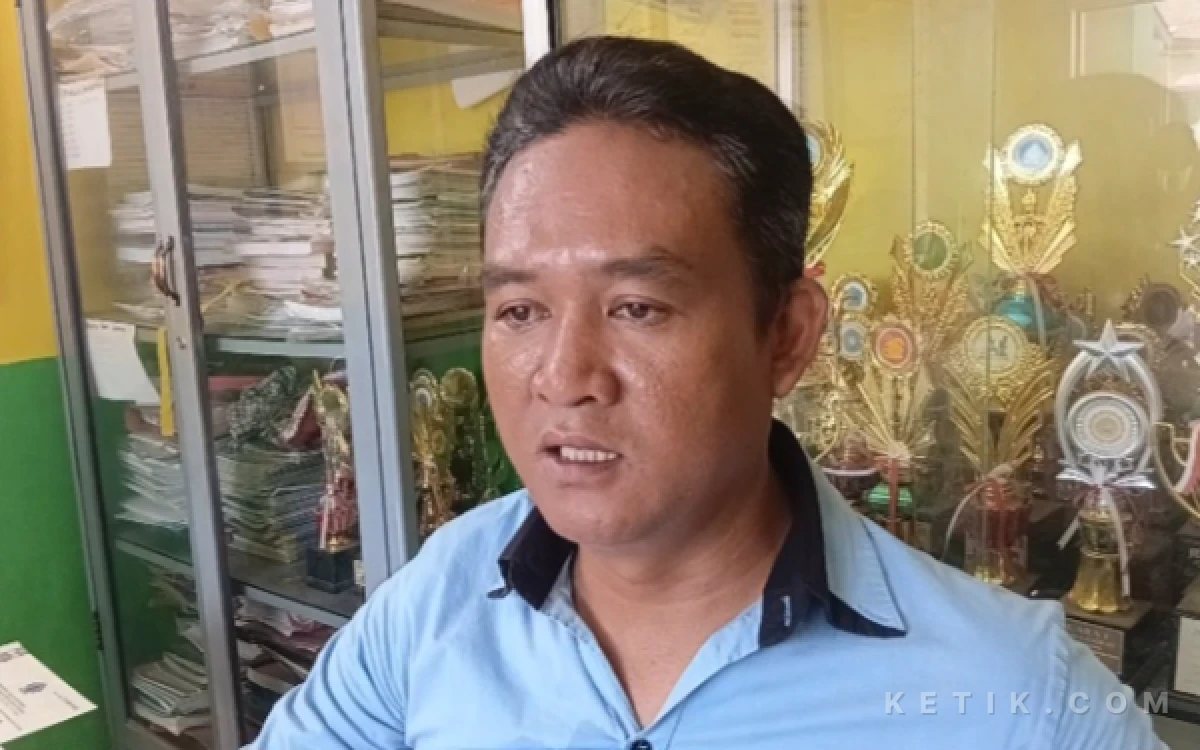 Thumbnail Berita - Dugaan Perselingkuhan Oknum Perangkat Desa, Warga Geruduk Balai Desa Karangsembung