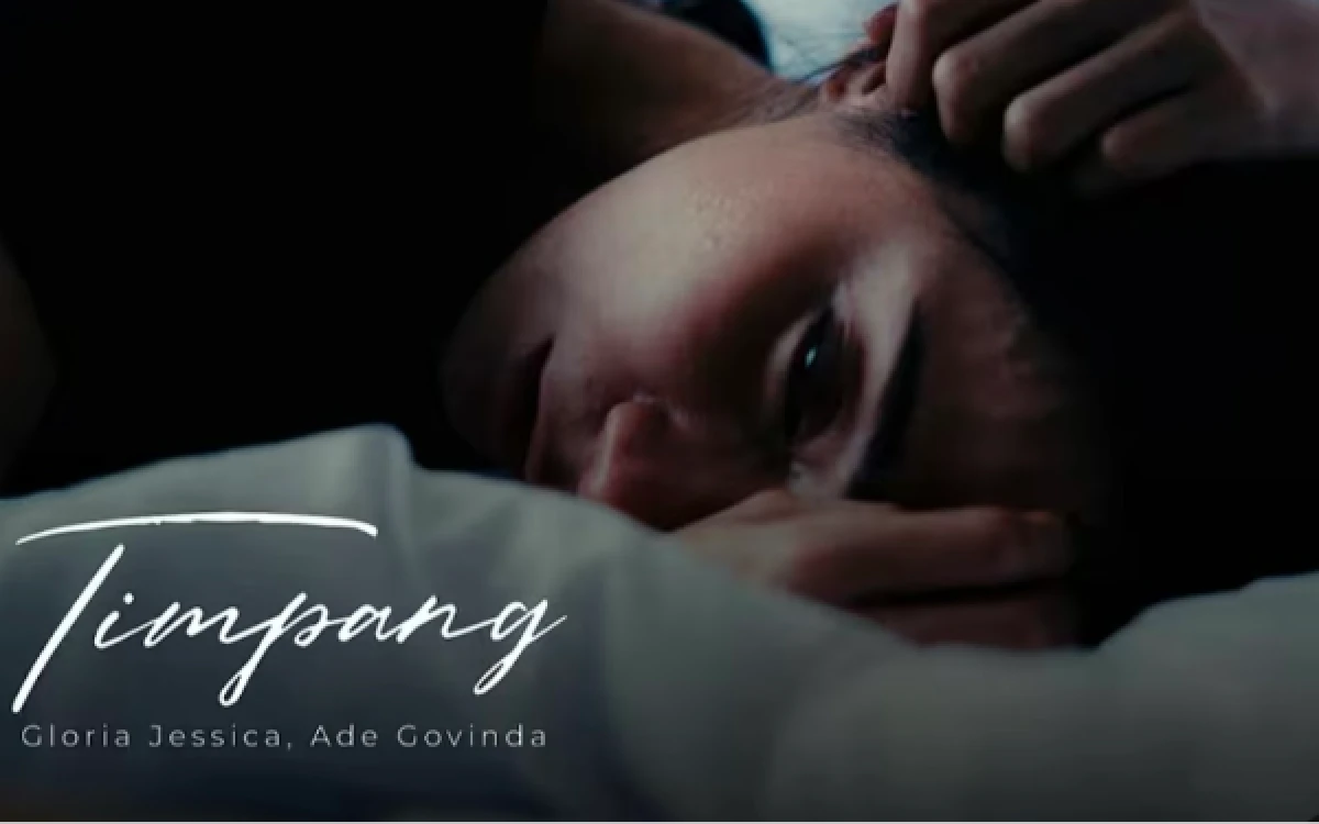 Thumbnail Berita - Makna Lagu “Timpang” Ade Govinda dan Gloria Jessica, Saat Kehilangan Datang Bersama Penyesalan
