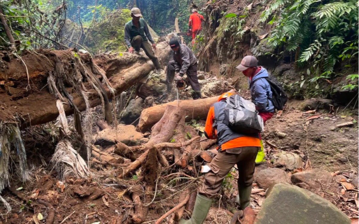 Thumbnail Berita - BPBD Kota Batu Susur Sungai di Musim Kemarau, Puluhan Titik Rawan Banjir Berhasil Dipetakan