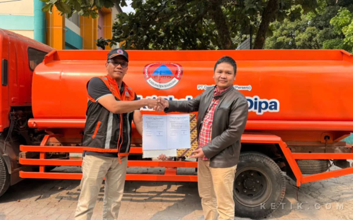 Thumbnail Berita - Kemarau Panjang, Geo Dipa Tambah Armada Distribusi Air Bersih di Kabupaten Bandung