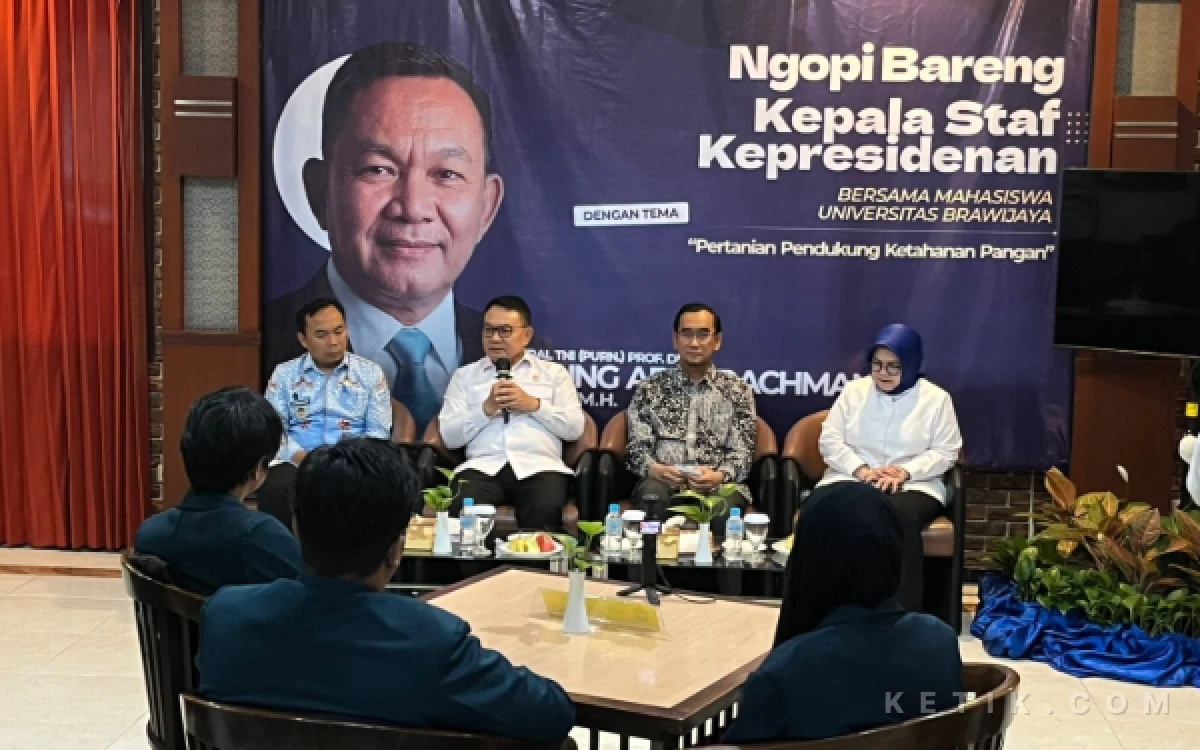 Thumbnail Berita - Kepala Staf Kepresidenan Mendekat ke Mahasiswa UB, Ada Apa?