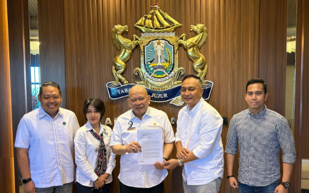 Thumbnail Berita - Temui LaNyalla, Pengusaha Logistik Jatim Minta Penundaan Kebijakan KBLI