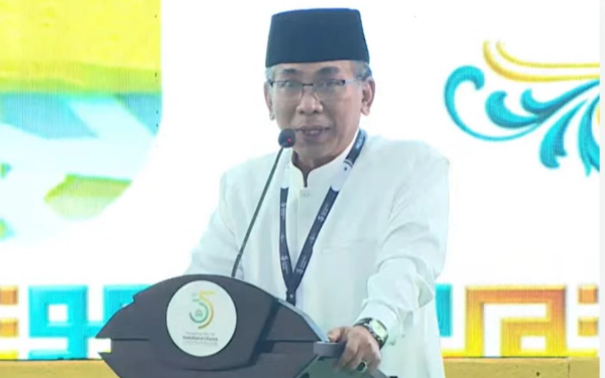Thumbnail Berita - Pembukaan Muktamar Ke-35 NU, Gus Yahya Sebut NU dengan Ratusan Juta Pengikutnya Selalu Sinergi dengan Pemerintah