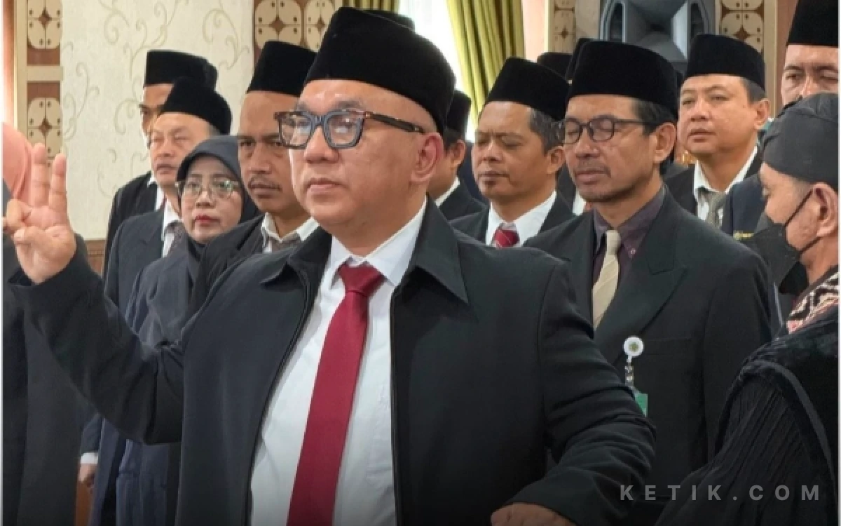 Thumbnail Berita - Menjaga Mercusuar Toleransi: Profil Paulus Freddy Krisanjaya, Nahkoda Baru Bimas Kristen Kemenag DIY