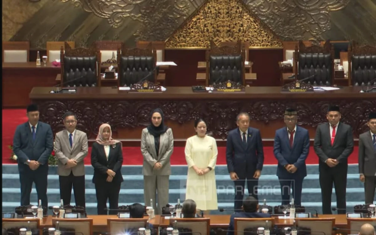 Thumbnail Berita - Ini 7 Nama Komisioner KIP Terpilih Hasil Rapat Paripurna DPR