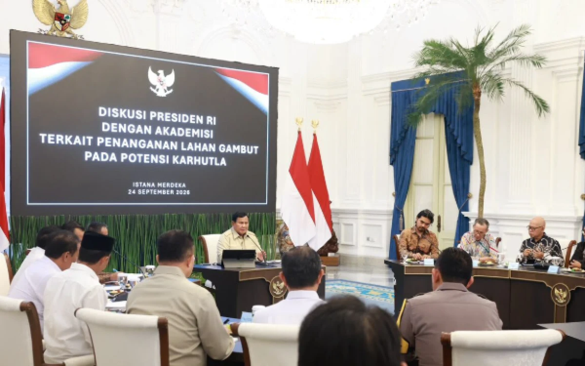Thumbnail Berita - Presiden Prabowo Bentuk Badan Pengelola Gambut dan Mangrove untuk Cegah Karhutla