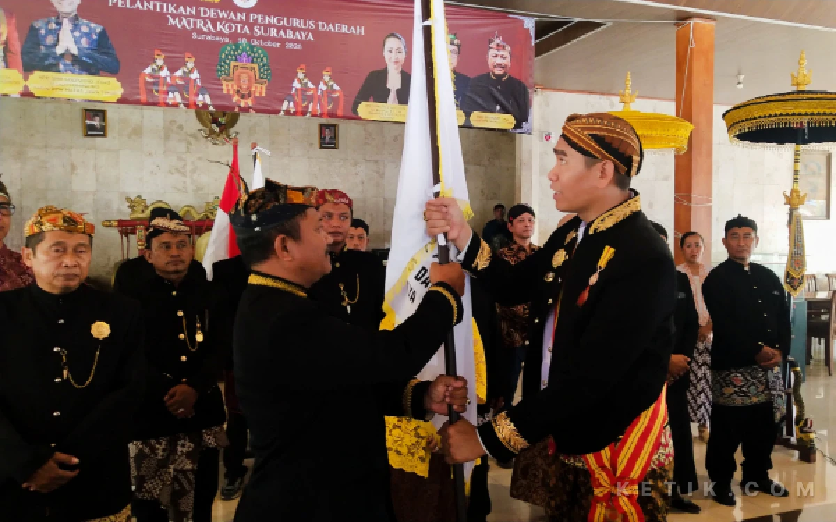 Thumbnail Berita - Matra Surabaya Resmi Dilantik, Ketua DPW Jatim Tegaskan Adat Nusantara Bukan Alat Politik