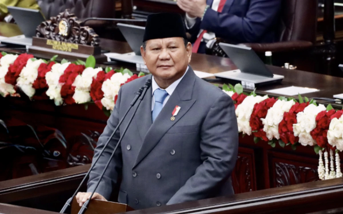 Thumbnail Berita - Nggak Biasanya, Prabowo Pilih Sampaikan Sendiri Kerangka Ekonomi Makro dan Pokok Kebijakan Fiskal di DPR Hari Ini