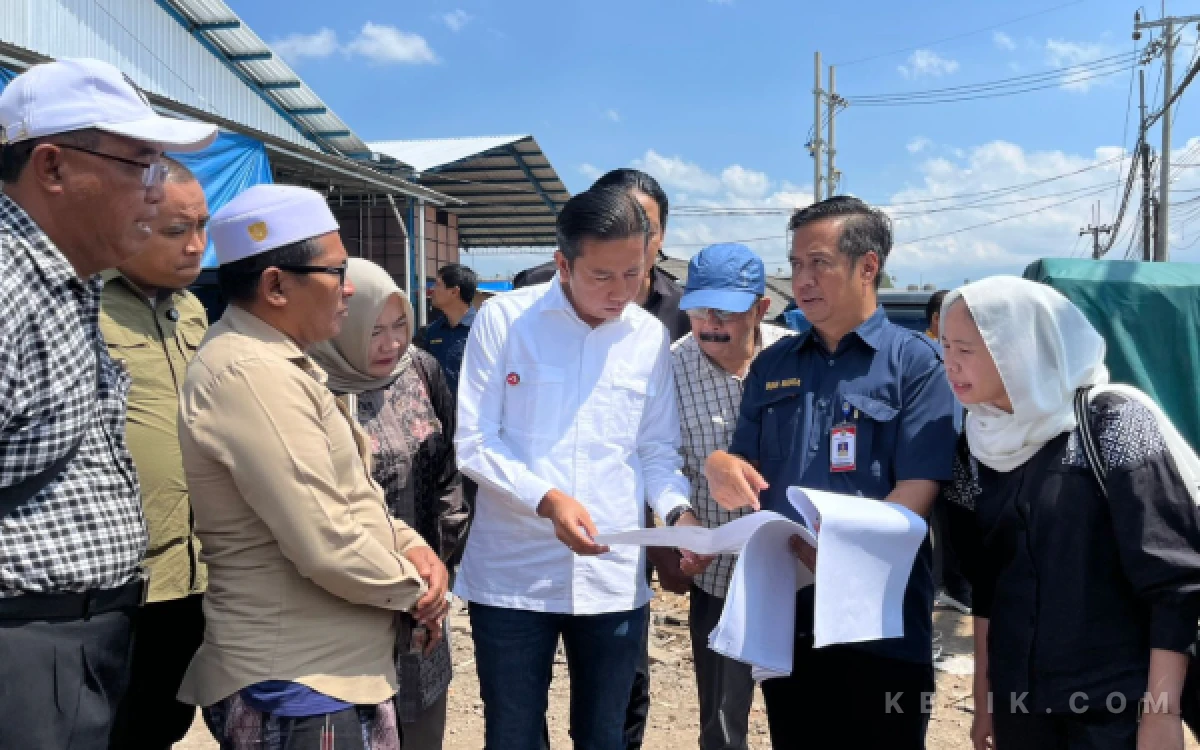 Thumbnail Berita - DPRD Kota Malang Sidak Pasar Gadang, Jalan 674 Meter Segera Dicor dan Dilengkapi Drainase