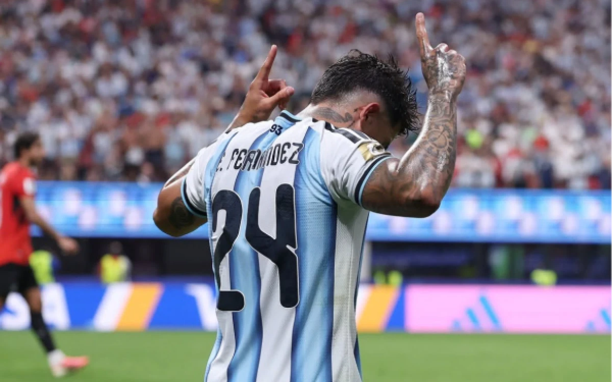 Thumbnail Berita - Cetak Gol Krusial, "Keajaiban" Enzo Fernandez Selamatkan Mimpi Argentina
