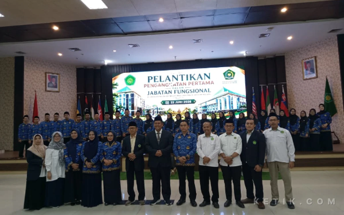 Thumbnail Berita - Tiga Dosen Fakultas Syariah UIN Malang Resmi Dilantik Jadi PNS, Siap Bawa Kampus Mendunia
