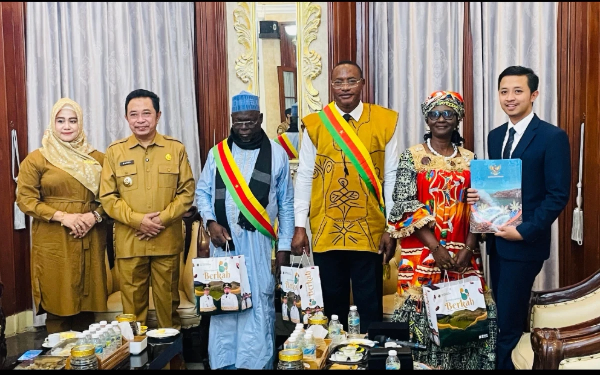 Thumbnail Berita - Bondowoso Bidik Afrika Tengah, Kopi hingga Geopark Ijen Jadi Senjata Diplomasi