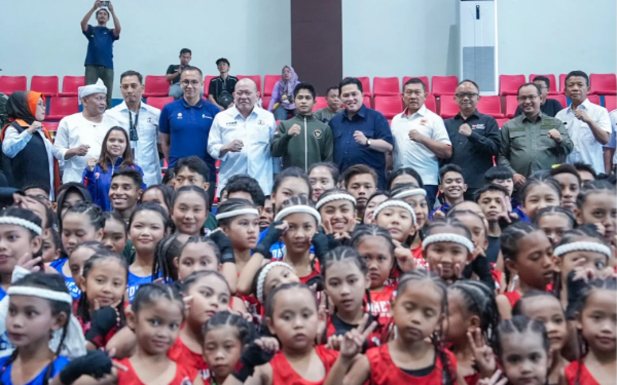 Thumbnail Berita - Erick Thohir Apresiasi LaNyalla Bangun Muaythai hingga Cetak Bibit Juara