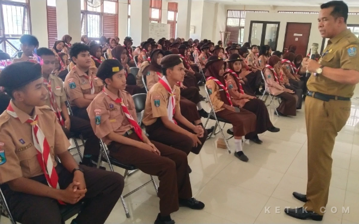 Thumbnail 120 Pramuka Penegak di Surabaya Ikuti Penyuluhan Bahaya Narkoba dan Kenakalan Remaja