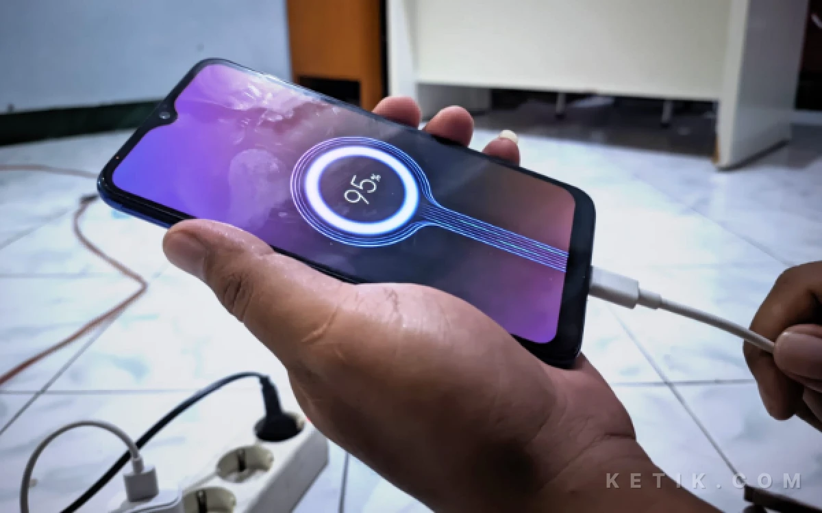 Thumbnail Berita - Baterai Ponsel Cepat Habis? Ini Cara Sederhana Hemat Daya di Android dan iPhone