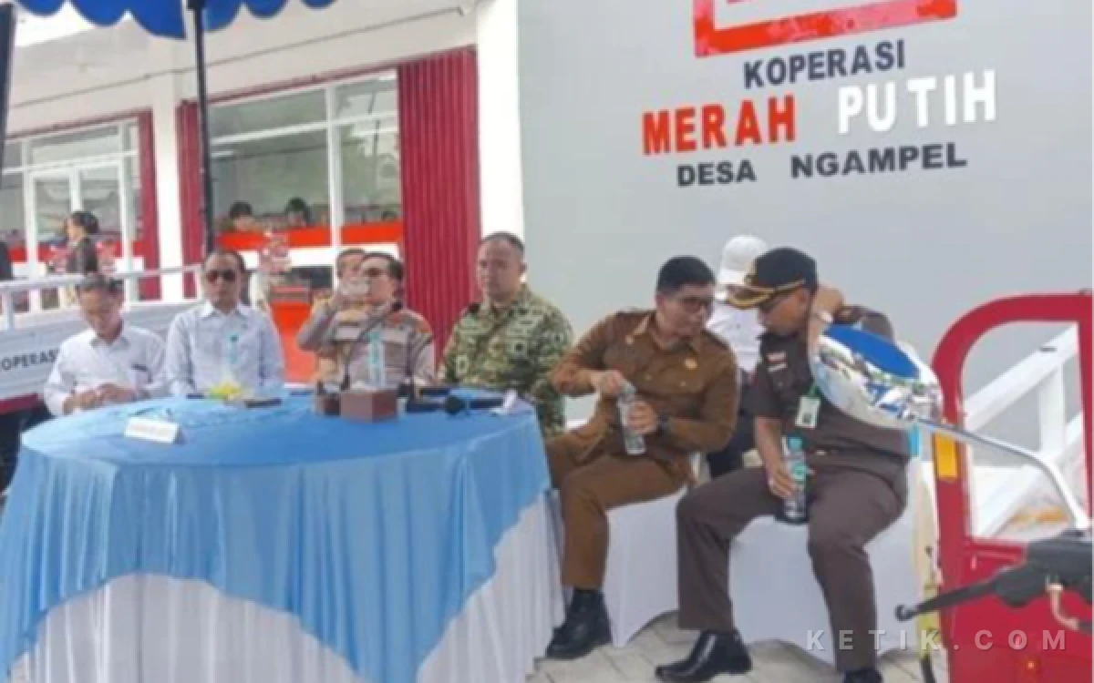 Thumbnail Berita - 85 Koperasi Desa Merah Putih di Bojonegoro Resmi Beroperasi, Forkopimda Ikuti Peresmian Nasional Presiden Prabowo
