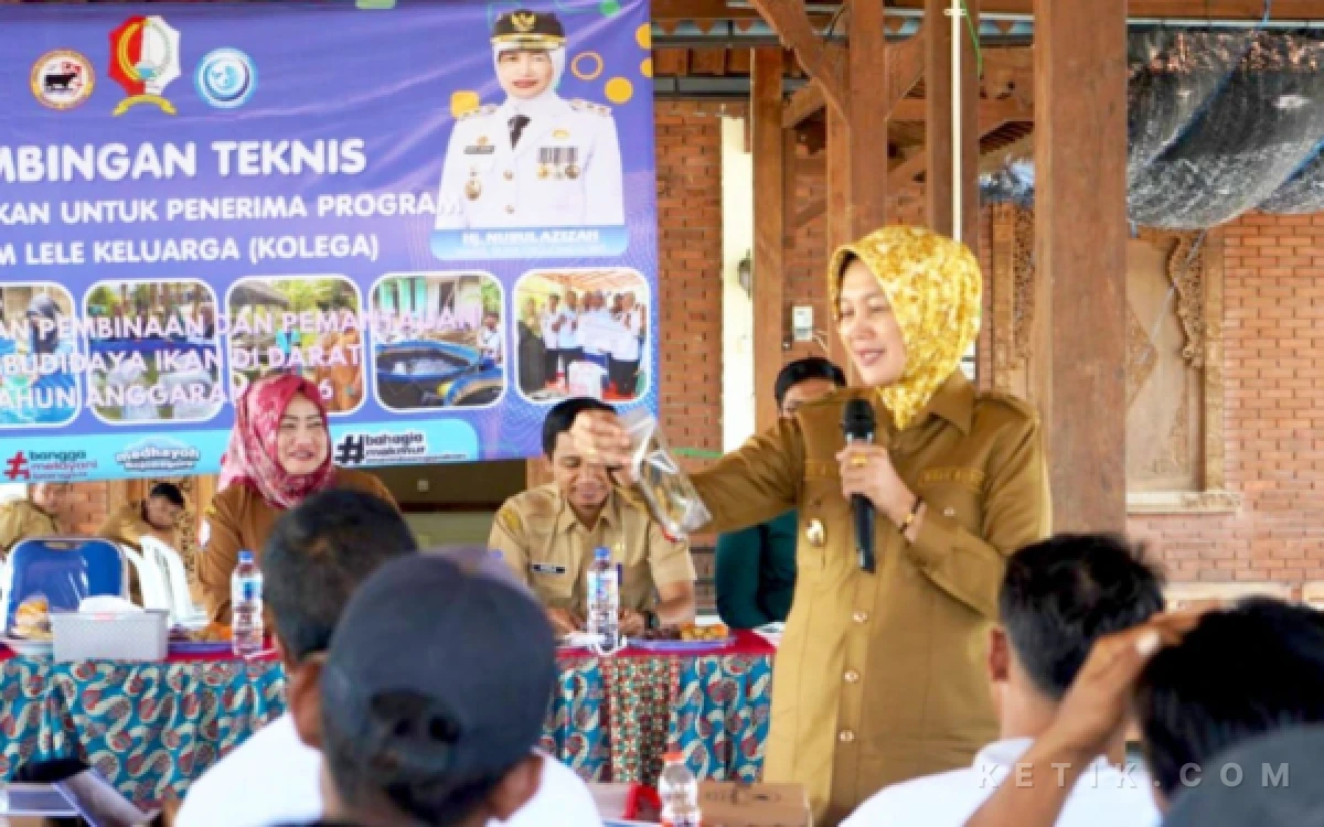 Thumbnail Berita - Buka Bimtek Kolega di Temayang, Wabup Nurul Azizah Ajak Warga Bojonegoro Tangkap Peluang Bisnis Lele