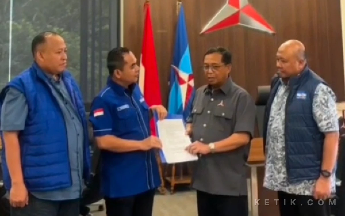 Thumbnail Berita - Sayuti Abubakar Resmi Pimpin Demokrat Aceh Periode 2026–2031
